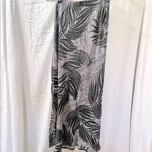 Black and Gray Palm Leaf Maxi Skirt size M